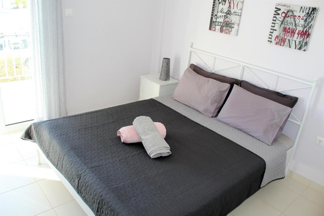 Apartments Mare Blu By The Sea. Porto Rafti Ngoại thất bức ảnh