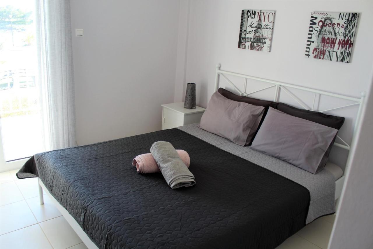 Apartments Mare Blu By The Sea. Porto Rafti Ngoại thất bức ảnh